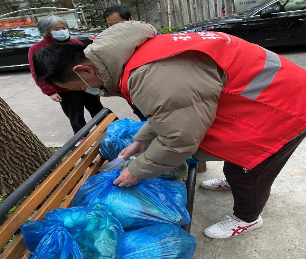 东莞24小时高价回收医保小额(医保小额提取代办600以内)